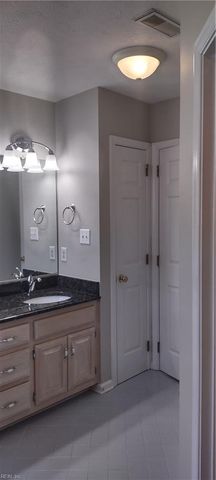 110 Liberty DR, Yorktown, VA 23693