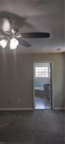 110 Liberty DR, Yorktown, VA 23693