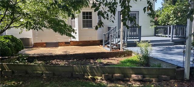 110 Liberty DR, Yorktown, VA 23693