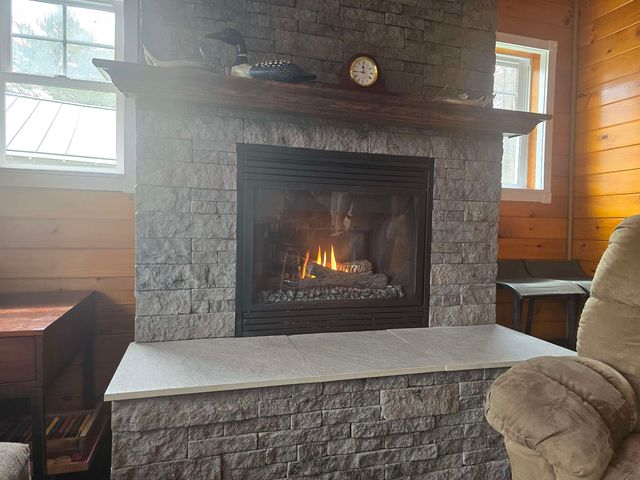 16 West Shore Drive, Tinmouth, VT 05773