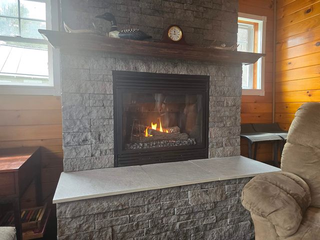 16 West Shore Drive, Tinmouth, VT 05773