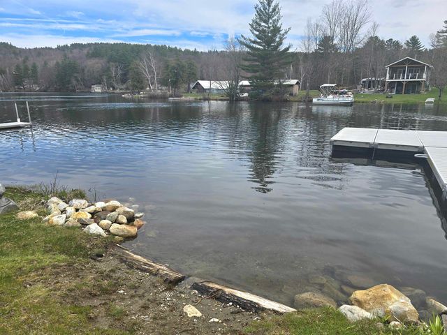 16 West Shore Drive, Tinmouth, VT 05773