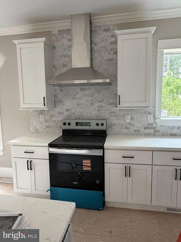 17810 TYLER STATION RD, Beaverdam, VA 23015