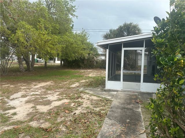 832 Lance Street, Sebastian, FL 32958