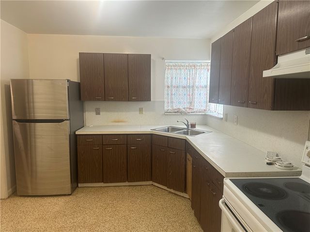 832 Lance Street, Sebastian, FL 32958