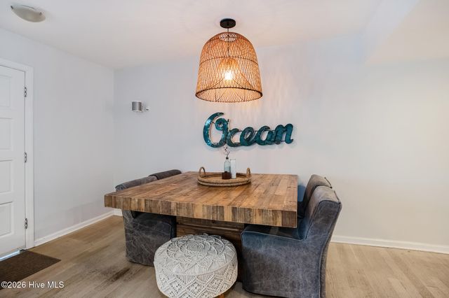 16 Oceanic Street, Wrightsville Beach, NC 28480