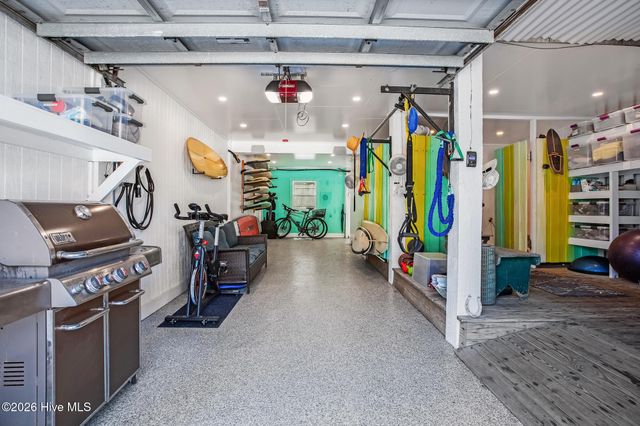 16 Oceanic Street, Wrightsville Beach, NC 28480
