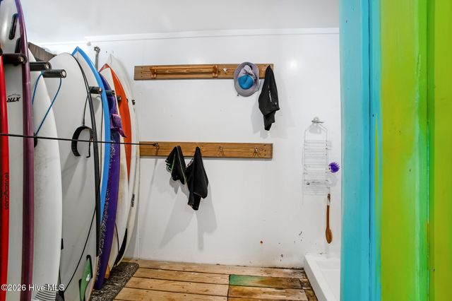 16 Oceanic Street, Wrightsville Beach, NC 28480