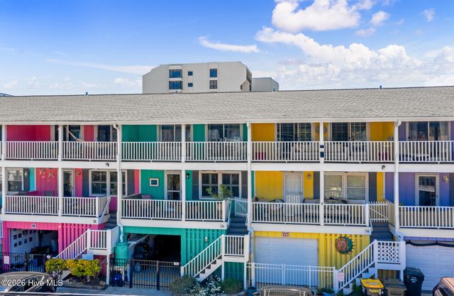 16 Oceanic Street, Wrightsville Beach, NC 28480