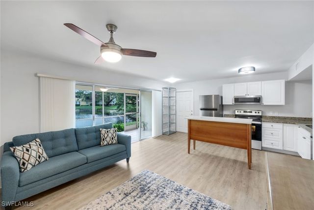 11 Bob O Link CT 11, Naples, FL 34105