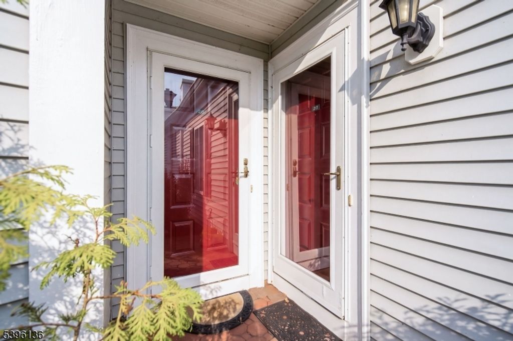 215 Riveredge Dr, Chatham Twp., NJ 07928 — photo 5