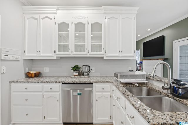 6861 OAK LEAF LANE, Pinson, AL 35126