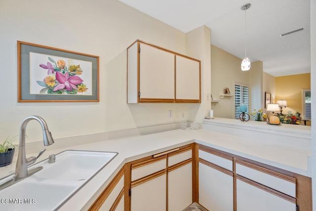 77 Via Colinas, Thousand Oaks, CA 91362