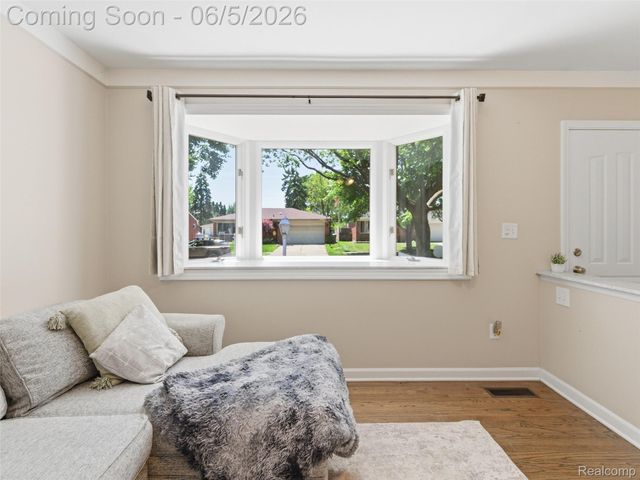 14081 La Chene Avenue, Warren, MI 48088