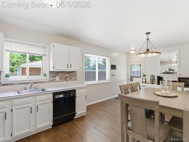 14081 La Chene Avenue, Warren, MI 48088