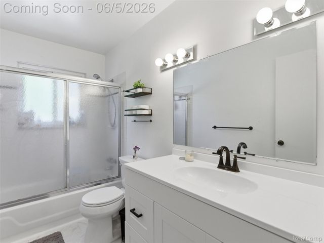 14081 La Chene Avenue, Warren, MI 48088