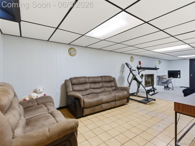 14081 La Chene Avenue, Warren, MI 48088