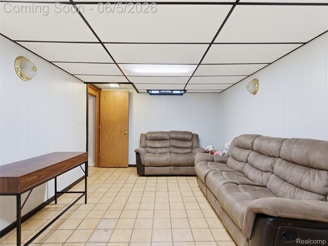 14081 La Chene Avenue, Warren, MI 48088