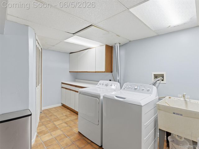 14081 La Chene Avenue, Warren, MI 48088