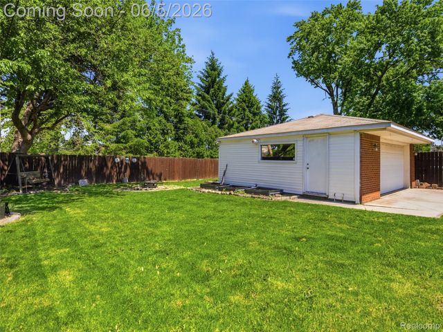 14081 La Chene Avenue, Warren, MI 48088