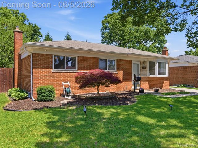 14081 La Chene Avenue, Warren, MI 48088