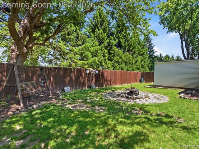 14081 La Chene Avenue, Warren, MI 48088