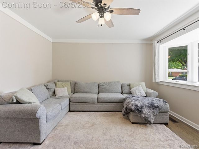 14081 La Chene Avenue, Warren, MI 48088
