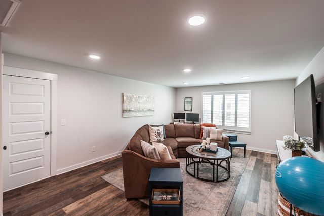 279 Griffin Ln, Gallatin, TN 37066