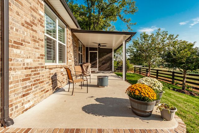 279 Griffin Ln, Gallatin, TN 37066
