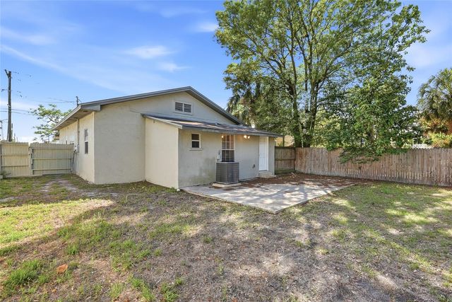 2501 W GRAY STREET, Tampa, FL 33609