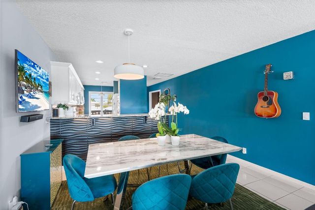 1540 NW 18th Avenue 203, Delray Beach, FL 33445