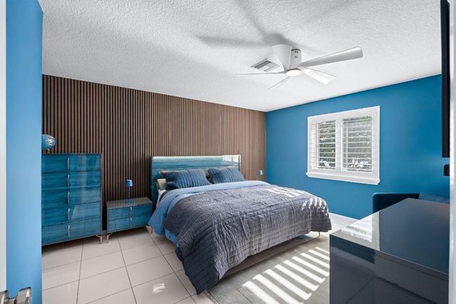 1540 NW 18th Avenue 203, Delray Beach, FL 33445