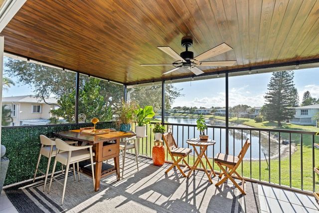 1540 NW 18th Avenue 203, Delray Beach, FL 33445