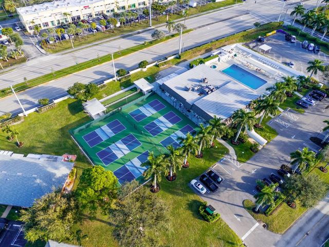 1540 NW 18th Avenue 203, Delray Beach, FL 33445