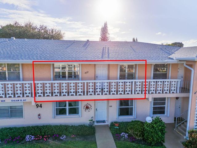 1540 NW 18th Avenue 203, Delray Beach, FL 33445