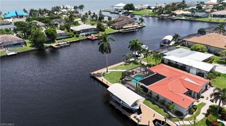 1957 SE 36th ST, Cape Coral, FL 33904