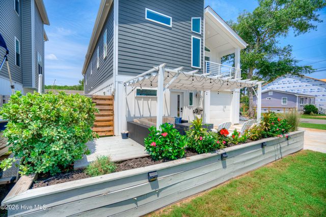 601 Spartanburg Avenue 1, Carolina Beach, NC 28428