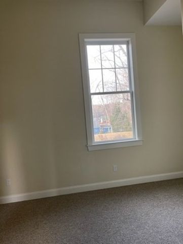 33 West Main Street C, Groton, MA 01450