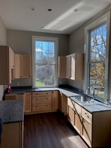 33 West Main Street C, Groton, MA 01450