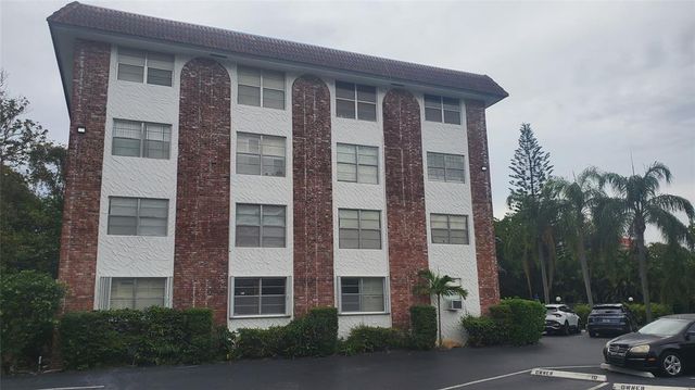3910 Crystal Lake Drive 403, Deerfield Beach, FL 33064