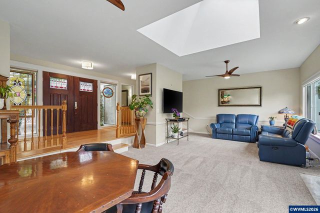 587 Snow White Wy SE, Salem, OR 97302