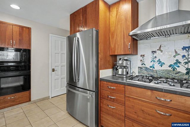 587 Snow White Wy SE, Salem, OR 97302