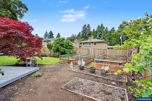 587 Snow White Wy SE, Salem, OR 97302