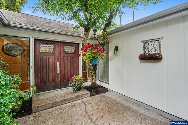 587 Snow White Wy SE, Salem, OR 97302