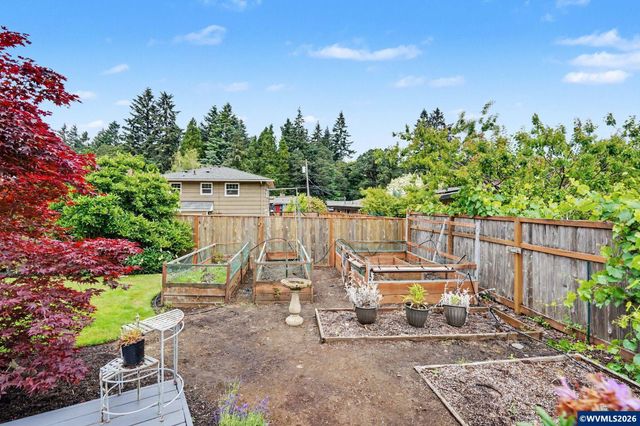 587 Snow White Wy SE, Salem, OR 97302