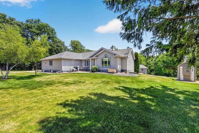 8766 Colby Road, Mount Horeb, WI 53572