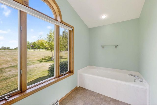 8766 Colby Road, Mount Horeb, WI 53572