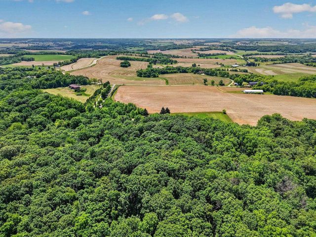 8766 Colby Road, Mount Horeb, WI 53572