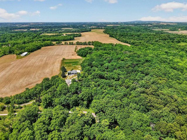 8766 Colby Road, Mount Horeb, WI 53572