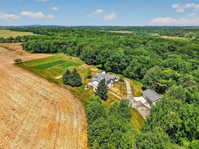 8766 Colby Road, Mount Horeb, WI 53572